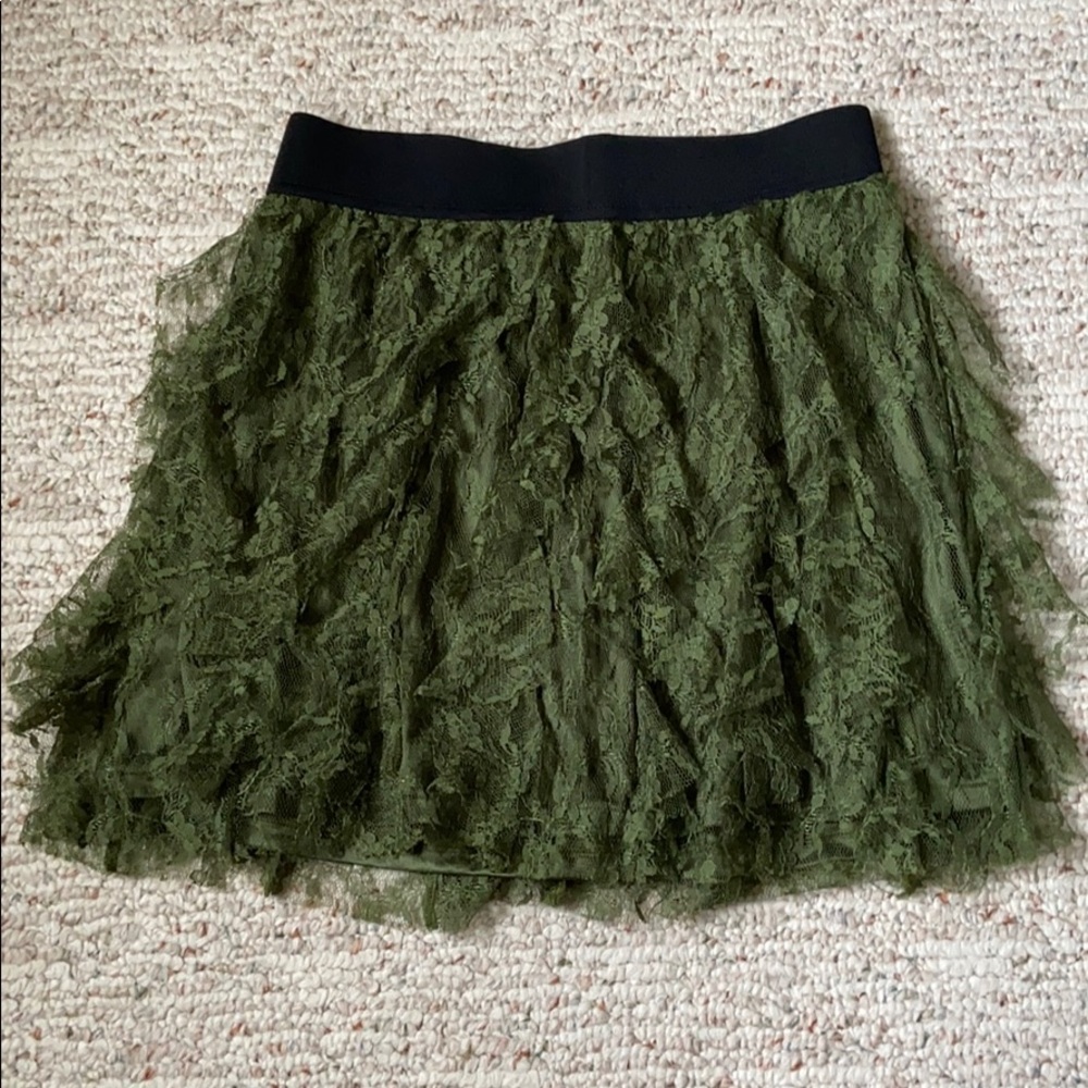 Express lace skirt